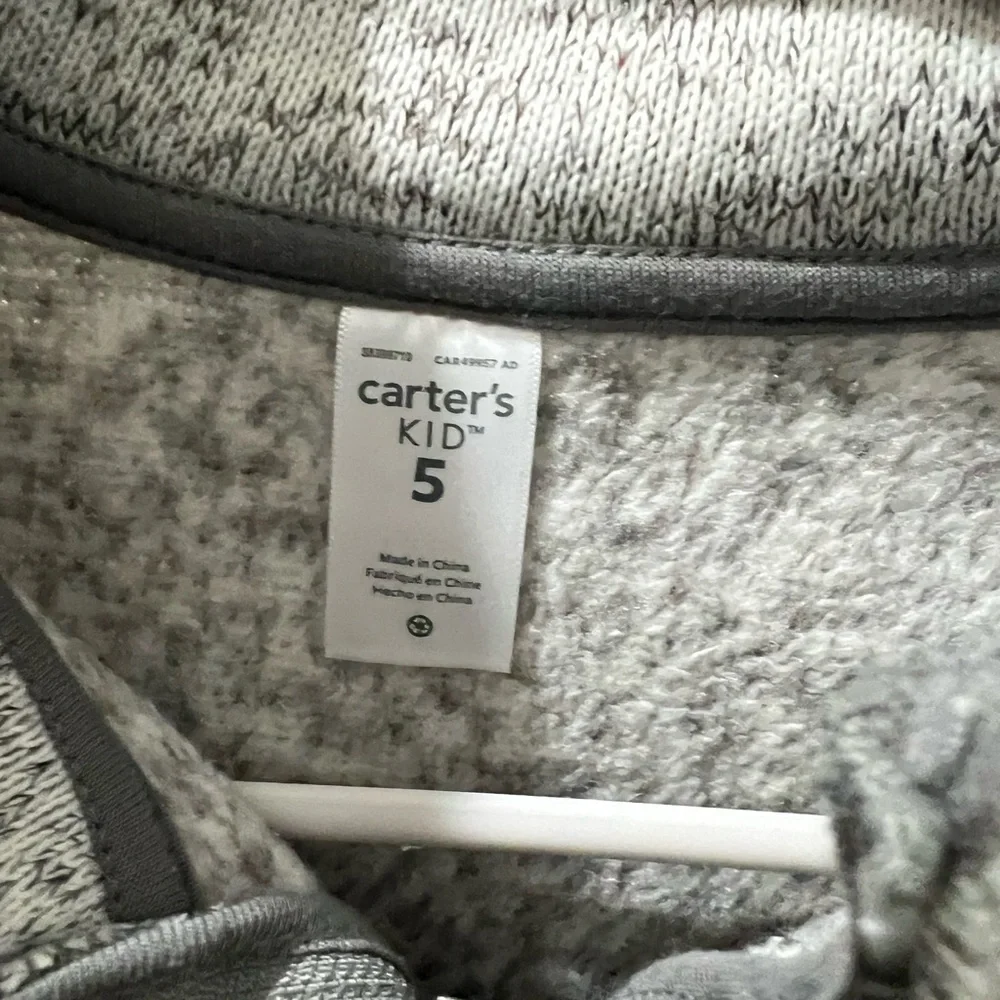 Carters grey boys size 5 zip up sweater with fleece lining